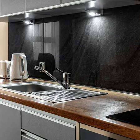 Cozy modern Apartment ASTORIA MAGIC ORANGE OLD TOWN *
