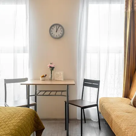 Apartment Cozy Modern Astoria Magic Orange Old Town